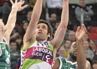 El Baskonia deja al Unicaja con pie y medio fuera