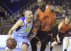 Andy Panko (26) y los triples desmoralizan al Estudiantes