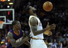 LeBron iguala el récord de asistencias de los Cavs: 4.206