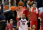 Al Horford anota sin tiempo: los Hawks, a un paso de la final