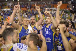 El Ourense asciende a la ACB catorce años después