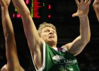 Bourousis se apunta el duelo de MVP con Kuzminskas