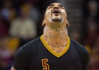 J.R. Smith quería ser el primero en ganar a los Warriors