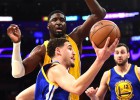 Klay Thompson (36) da un nuevo récord a los Warriors