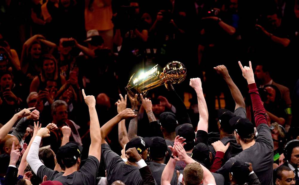 No de moda demoler Decepción Warriors - Cavaliers: LeBron cumple su promesa a Ohio: Cleveland Cavaliers,  campeones de la NBA 2015-16 - AS.com