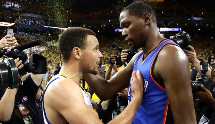 Los Warriors a Durant: "Vente. Curry y el resto te necesitamos"