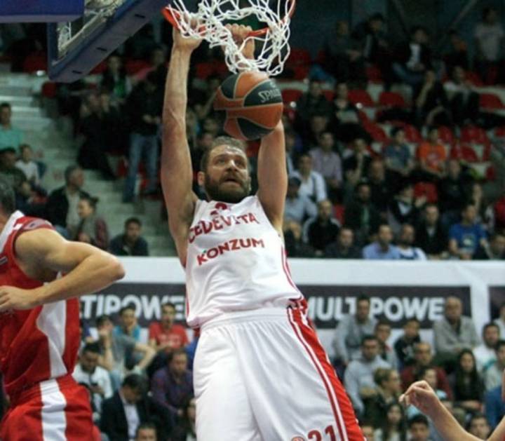 El Baloncesto Sevilla ficha al pívot croata Luka Zoric