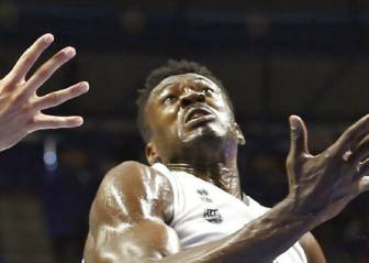 El Unicaja resurge y desborda al Bilbao Basket en 20 minutos