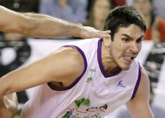 El Unicaja se pasea de principio a fin en la pista del colista