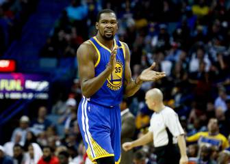 Durant dona $57,000 a una escuela de sin techo en OKC