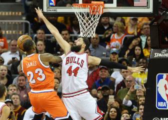 Los Bulls de Butler y Mirotic se imponen a un LeBron muy solo