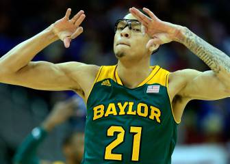 Isaiah Austin firma un contrato pese al Síndrome de Marfan