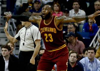 Triple-doble de LeBron, 49 de Kyrie y otra derrota de los Cavs
