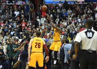 LeBron James (32+7+17) fuerza la prórroga con un milagro e Irving decide el partido del año