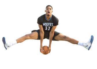 El padre de Towns se plantea demandar a los Wolves