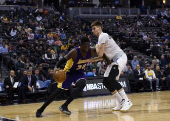 Juancho (13+6) disfruta en la paliza de Denver a los Lakers