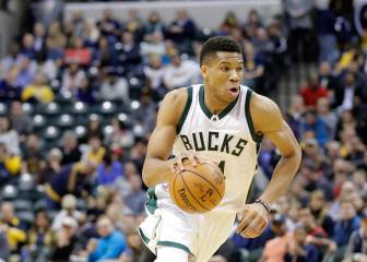 Antetokounmpo (20+10+6+3+2) lleva a los Bucks a los playoffs