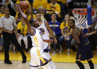 La victoria de los Warriors en el primer partido en imágenes