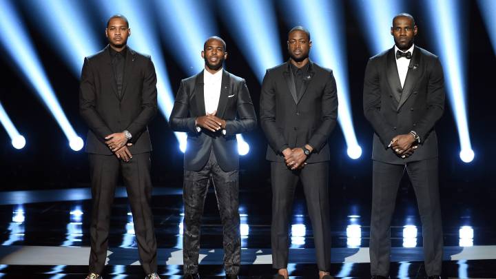 Carmelo Anthony, Chris Paul, Dwyane Wade y LeBron James, juntos en la ceremonia de los ESPY 2016.
