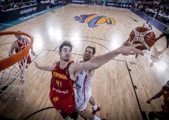 España aprende a sufrir ante Croacia y será líder de grupo
