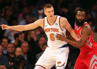 Harden y Porzingis, jugadores de la semana en la NBA