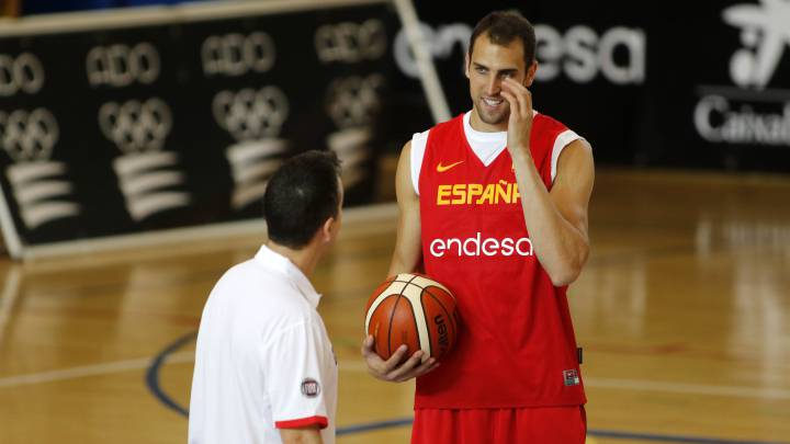 Pablo Aguilar con la Selección española de baloncesto