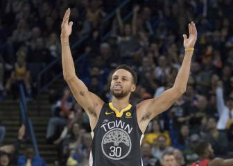 Curry convierte su peor inicio en otra victoria; el banquillo, clave
