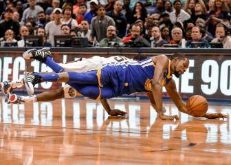 Durant es expulsado por 3ª vez, Curry acaba en muletas y otro dato histórico para los Warriors