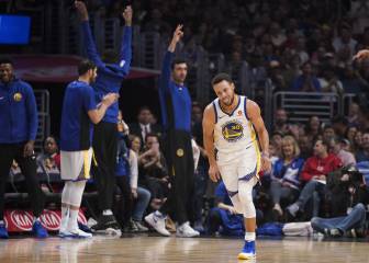 El son de Stephen Curry: 45 puntos en tan solo tres cuartos
