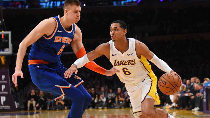Los Lakers pasan por encima de los Knicks: Clarkson+Randle, 56