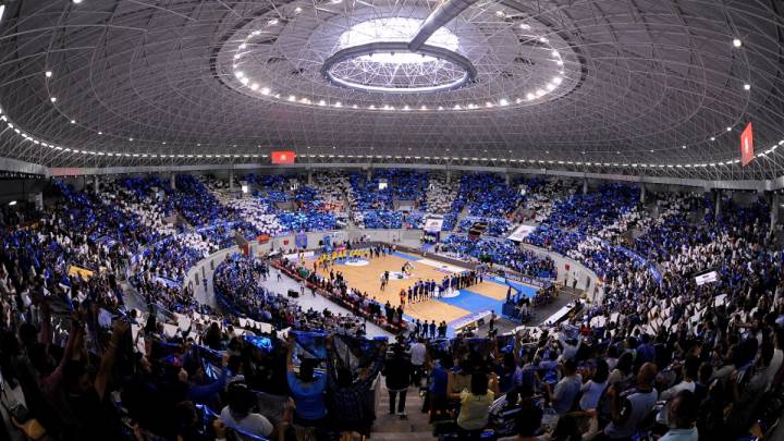 El Coliseum de Burgos se viste de gala y con más de 9.000 aficionados cuando el San Pablo juega en casa.