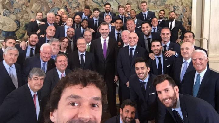 Felipe VI recibió al Madrid: Llull lo plasmó en un selfie