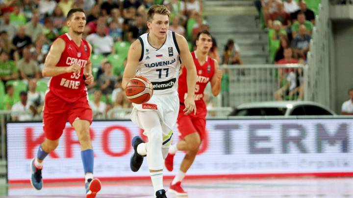 Luka Doncic, contra Ucrania en el Eurobasket 2017.