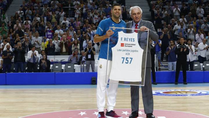 El Palacio homenajeó al histórico Reyes por sus 758 partidos ACB