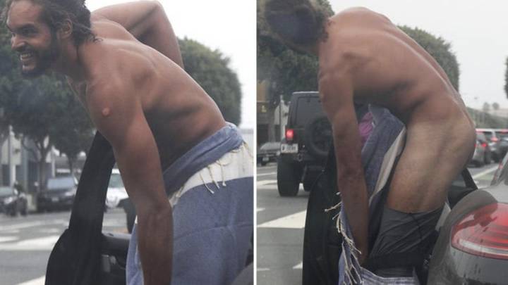 La imágenes de TMZ en las que se ve a Joakim Noah cambiándose de ropa en plena calle en Santa Mónica.