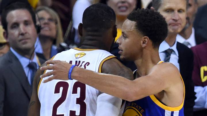 Stephen Curry y LeBron James.