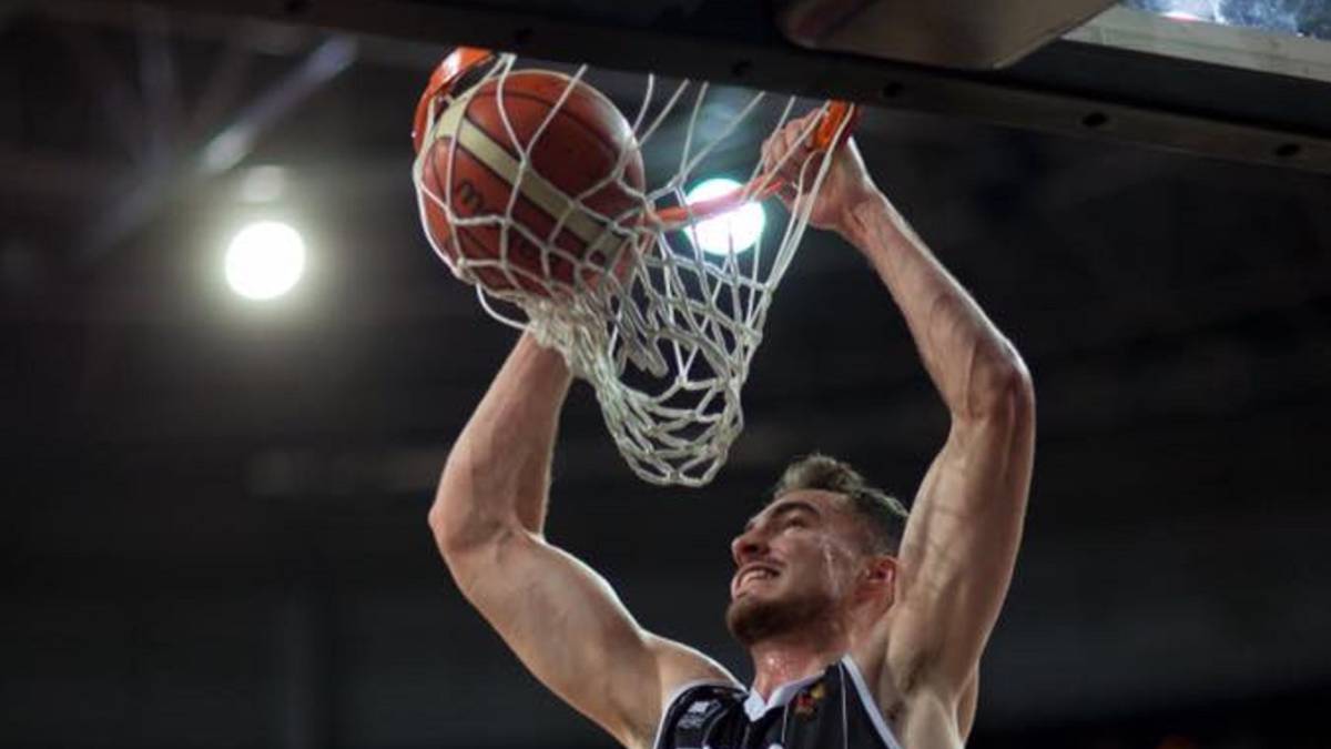 Liga LEB El Bilbao Basket se apunta la primera paliza del año Liga LEB El Bilbao Basket se apunta la primera paliza del año