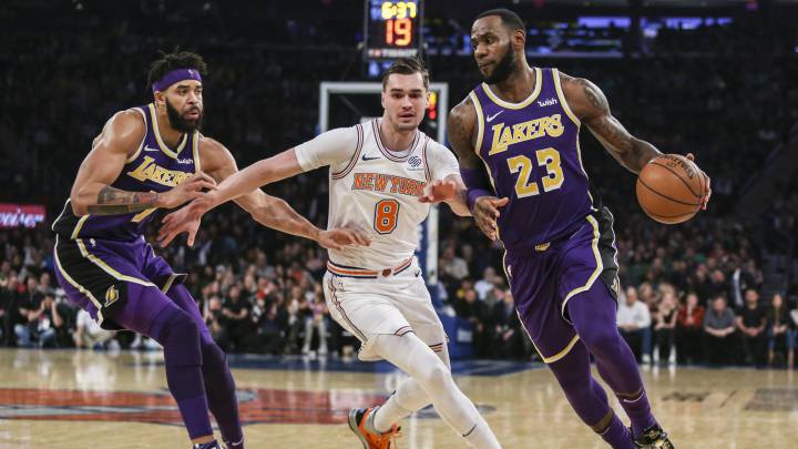 Nuevo desastre de Lakers: los Knicks les remontan al límite