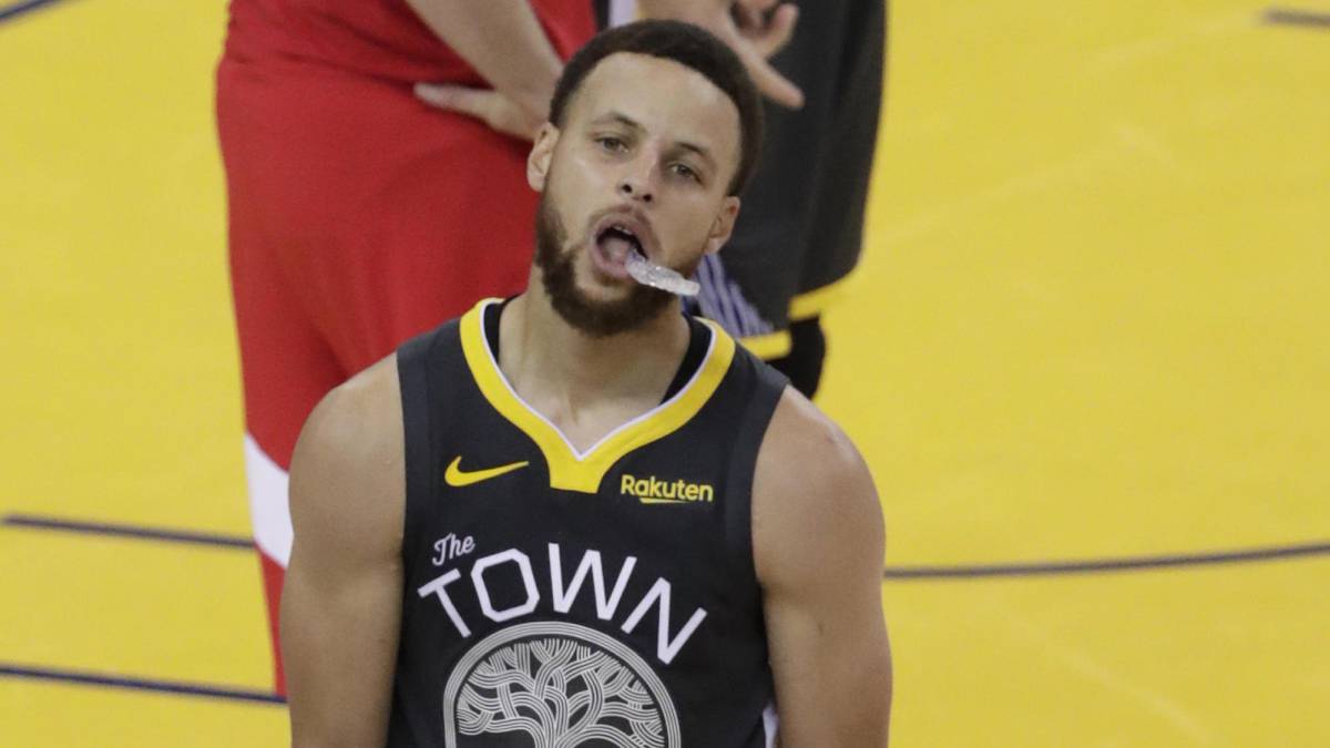 Stephen Curry, durante el cuarto partido entre Golden State Warriors y Toronto Raptors.