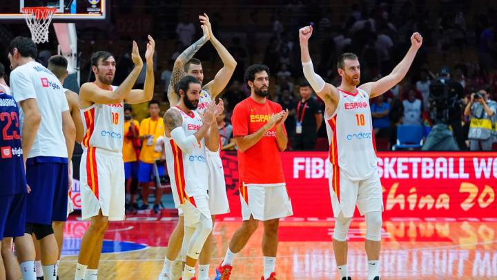 España da cátedra a Serbia y se cita con Polonia