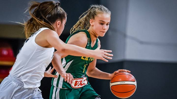 Lituania convoca a una jugadora de 13 años para el Preeuropeo