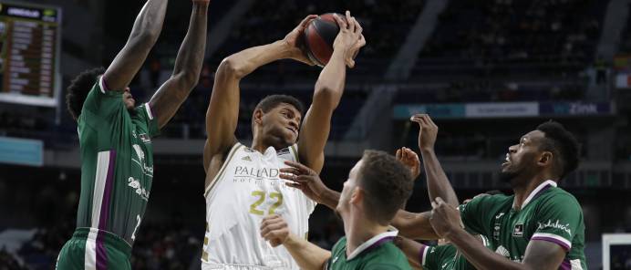 Resumen y resultado del Real Madrid-Unicaja: Liga Endesa (82-71): Tavares ensombrece al Unicaja