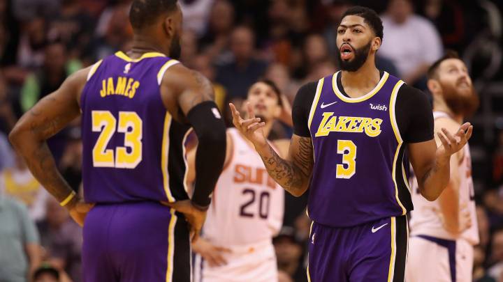 Kuzma salva a los Lakers ante los Suns de un gran Ricky (21+10)