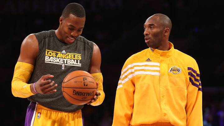 Kobe Bryant, junto a Dwight Howard durante la etapa del pívot en Los Ángeles Lakers de la NBA