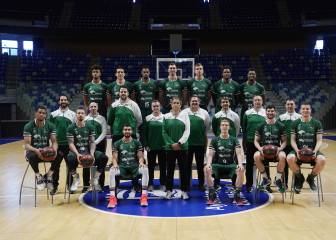 La plantilla de Unicaja se baja el sueldo para evitar un ERTE