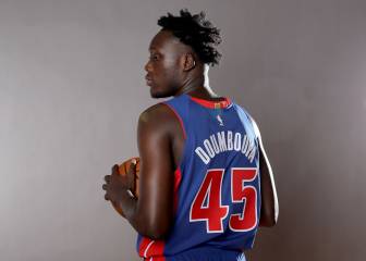 Doumbouya sí recibió permiso para volver a Francia en el parón