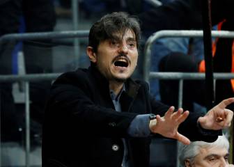 Cien personas asaltan la casa del propietario del Panathinaikos