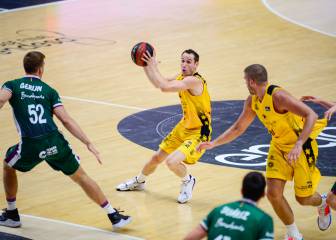 Unicaja domina al Tenerife y se estrena con victoria