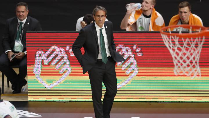 Luis Casimiro, durante el partido de la Fase Final de la ACB 2020 que ha enfrentado al Unicaja y al Joventut