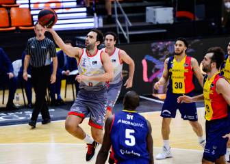 San Pablo Burgos vence y depende del Valencia Basket